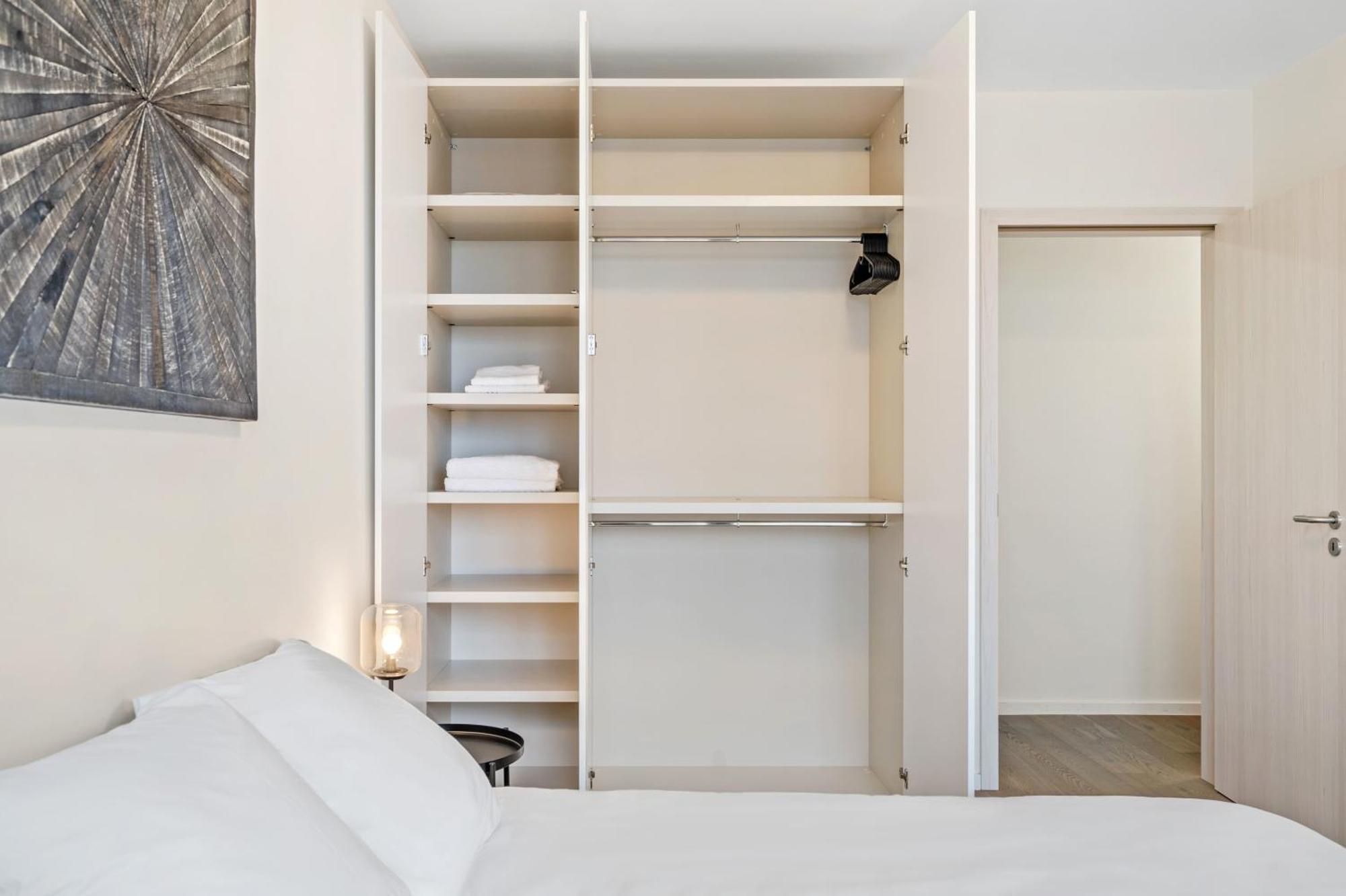Apartment Modern 2br With Pool & City Views Luxembourg