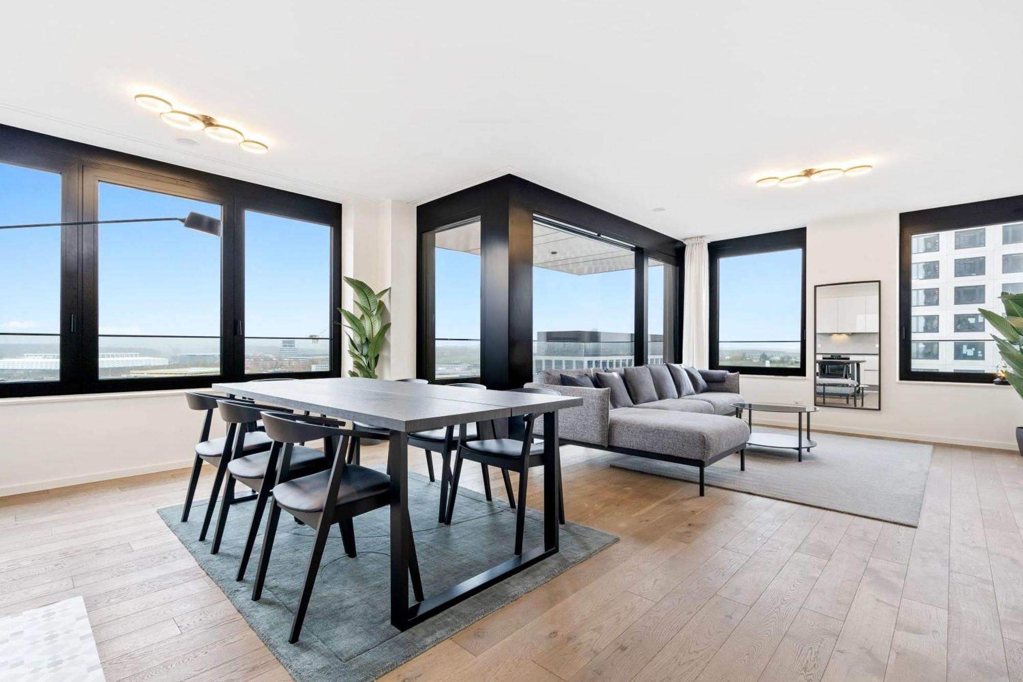 Modern 2br With Pool & City Views * Luxembourg